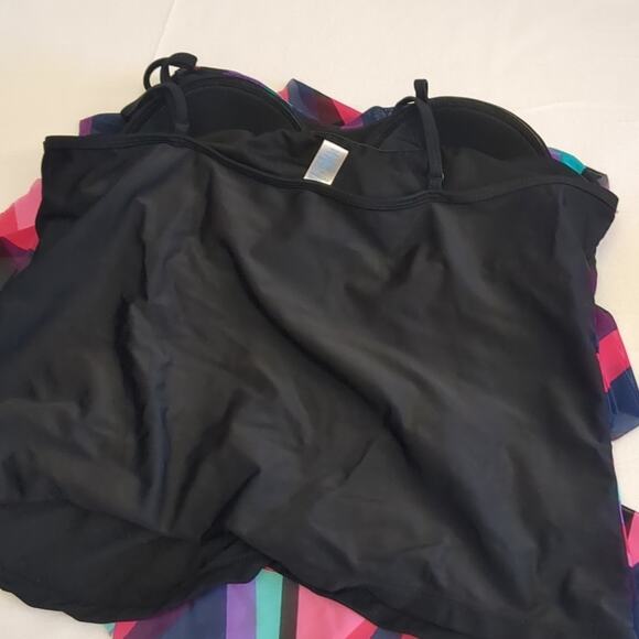 Tropical Escape bright geometric pattern tankini and skort set size 14 - Picture 5 of 5